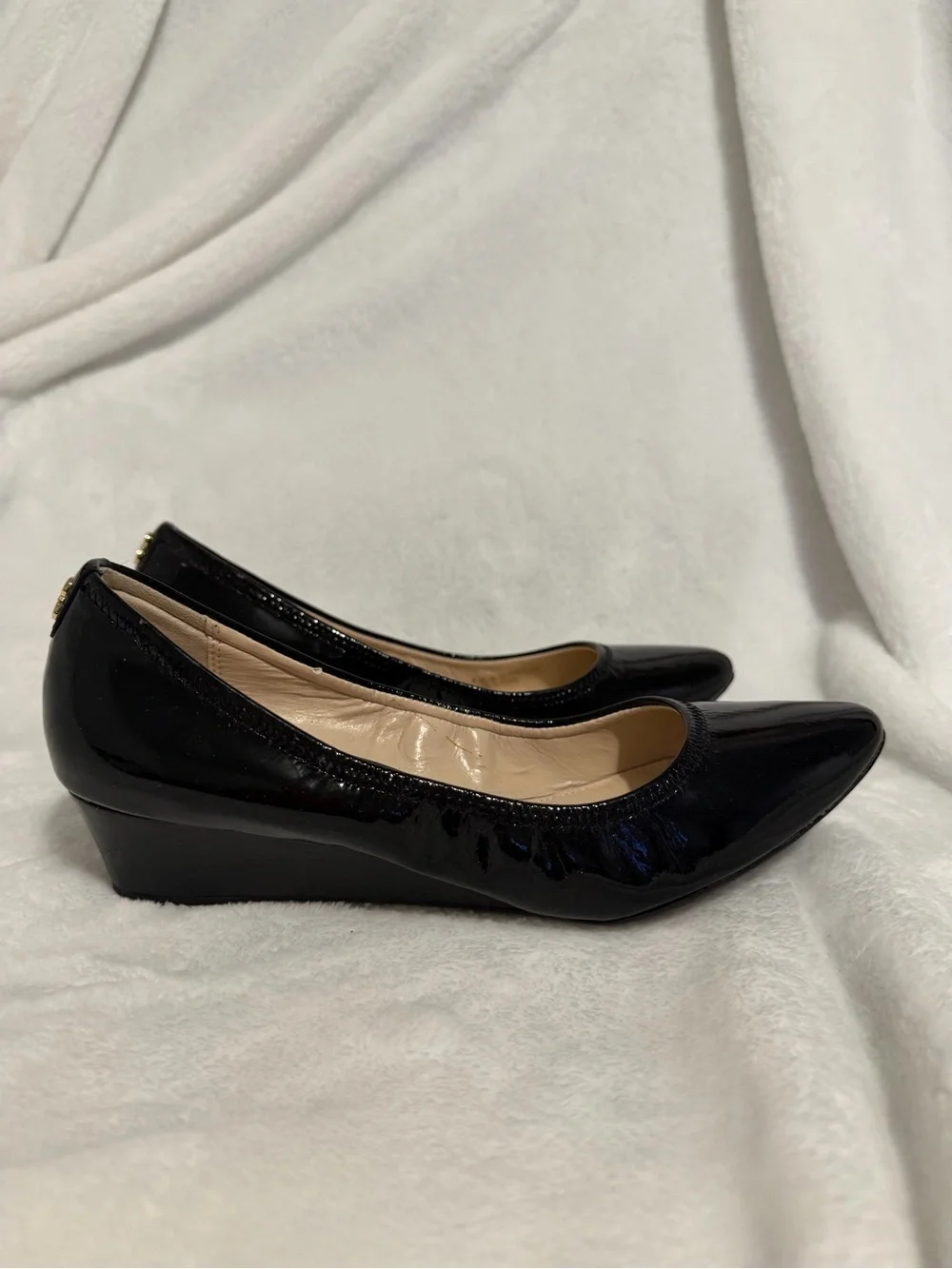 Cole Haan Womens Sadie Wedge Heels Size 6 Black Patent Leather Pointed Toe